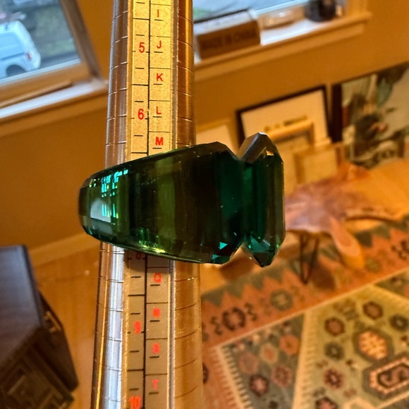 Swarovski Lucent Cocktail Ring, Octagon Cut Green, Size 8 - Picture 4 of 16